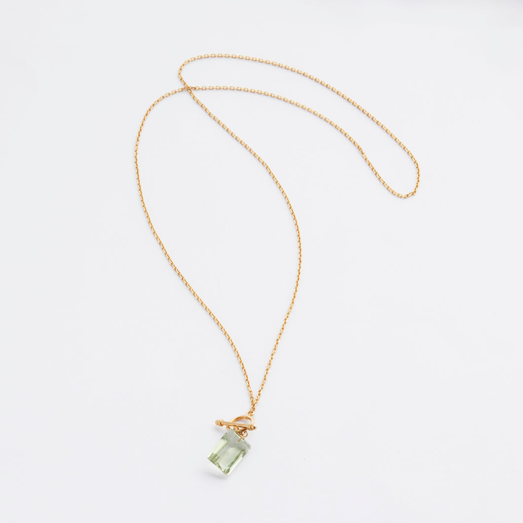 mantle necklace/green amethyst