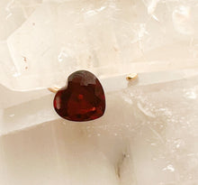 画像をギャラリービューアに読み込む, heart pinky ring/garnet

