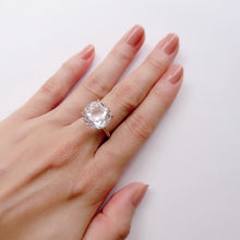 Load image into Gallery viewer, brilliant ring/crystal
